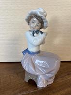 Lladro "Daisa" Meisje met puppy, Ophalen of Verzenden