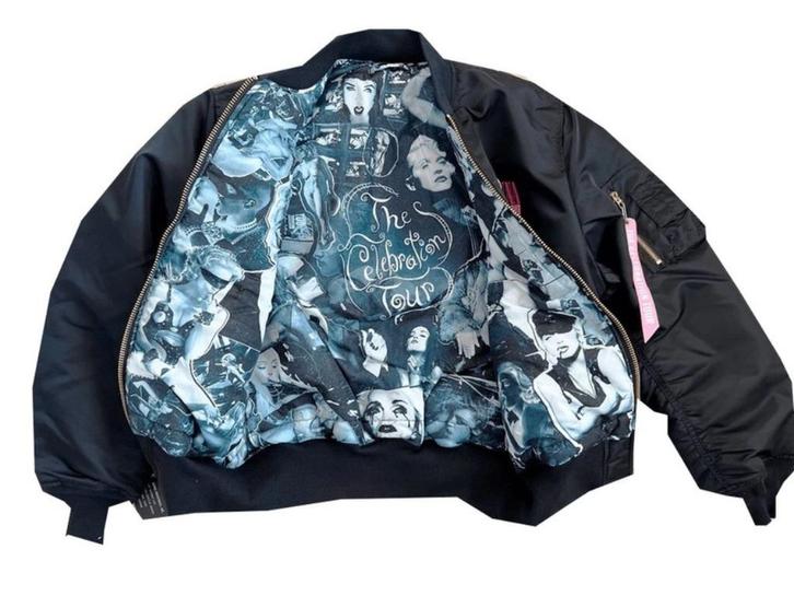 MADONNA - Celebration Tour: exclusive VIP bomberjack, Vêtements | Femmes, Vestes | Hiver, Neuf, Taille 42/44 (L), Noir, Enlèvement ou Envoi