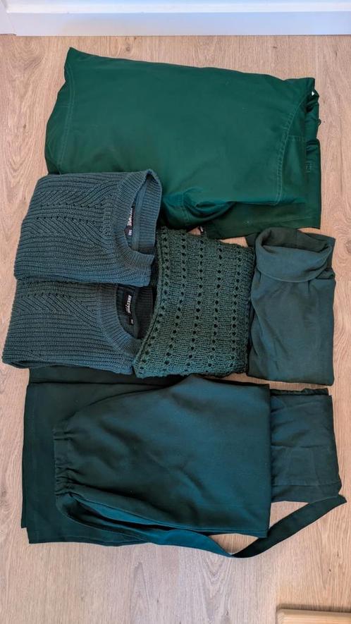 Uniformkledij Sint- Bavobasisschool Gent apart of pakket, Kinderen en Baby's, Kinderkleding | Kinder-kledingpakketten, Gebruikt
