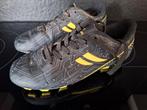 Voetbalschoenen, Sport en Fitness, Ophalen, Zo goed als nieuw