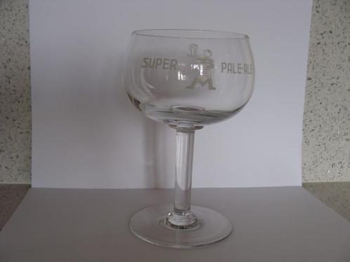 ancien verre à bière ballon sur pied, super Bam Pale-Ale, Verzamelen, Biermerken, Nieuw, Glas of Glazen, Overige merken, Ophalen of Verzenden