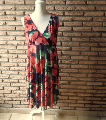 (90)- robe femme t.40 rouge noir - femme je vous aime - beschikbaar voor biedingen
