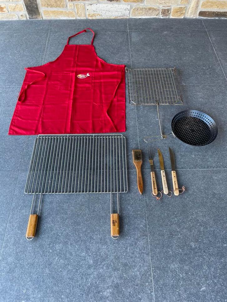 Grilles et accessoires BBQ « BARBECOOK », Jardin & Terrasse, Accessoires pour le barbecue, Comme neuf, Enlèvement