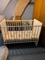 wit stevig kinderbedje met matras, Enlèvement, Utilisé