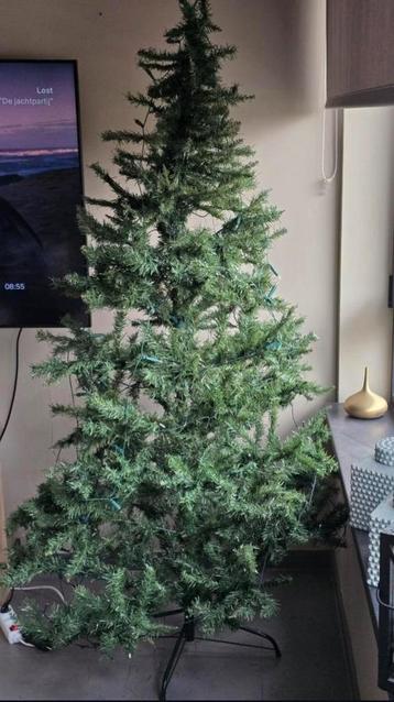 Kerstboom 210cm  beschikbaar voor biedingen