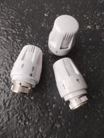 Lot de 3 vannes thermostatiques neuves, Bricolage & Construction, Chauffage & Radiateurs, Enlèvement ou Envoi, Comme neuf