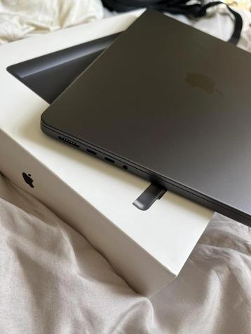 Apple Macbook Pro 14 2024 20 core 25gb 1TB beschikbaar voor biedingen
