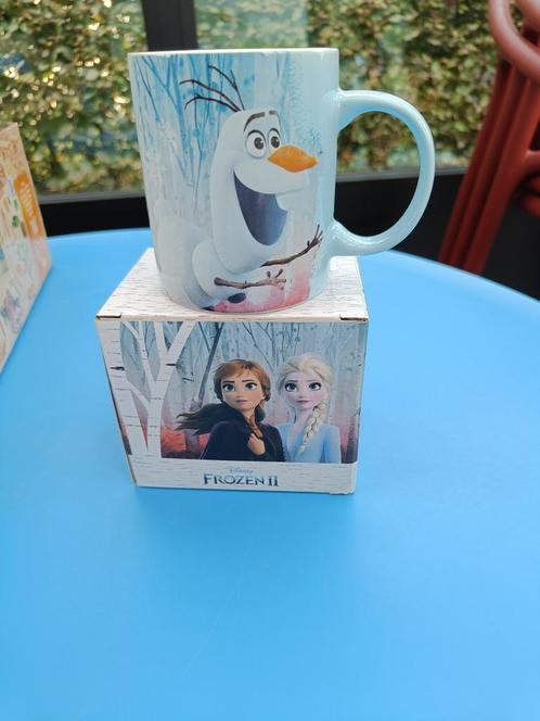 Disney. Porseleinen mok. Frozen II. Olaf Mug. Hoogte: 10 cm., Antiek en Kunst, Antiek | Porselein, Ophalen of Verzenden