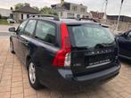 Volvo V 50 Diesel van 2010 248000 met alle onderhoud boekje, Auto's, Volvo, Euro 5, 1600 cc, Zwart, Leder