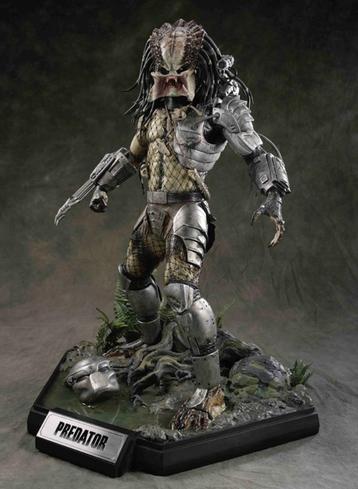 Predator Cinemaquette