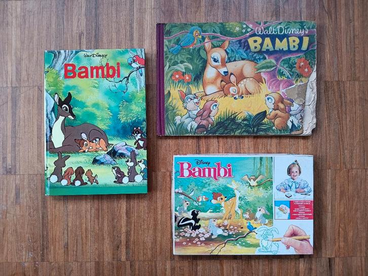 Oude set Bambi, Verzamelen, Disney, Gebruikt, Overige typen, Bambi of Dumbo, Ophalen of Verzenden