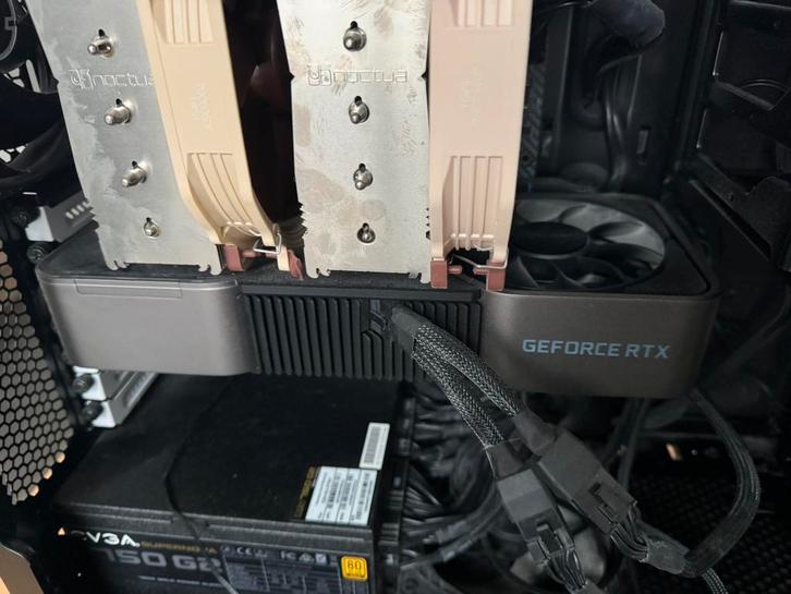 NVIDIA GeForce RTX 3090 FE 24GB VRAM, Informatique & Logiciels, Cartes vidéo, Comme neuf, Nvidia, Enlèvement ou Envoi