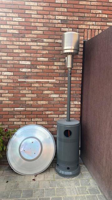 Gloednieuwe terrasverwarmer incl. bonbon gas beschikbaar voor biedingen