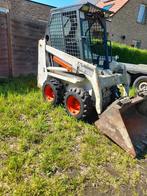 Nette Bobcat - slechts 2600 uren!  mestriek/palletvork/grbak, Articles professionnels, Machines & Construction | Grues & Excavatrices