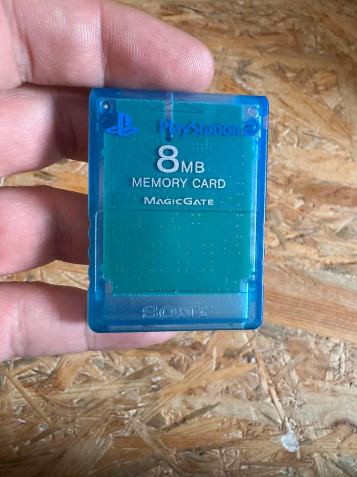 ps2 Sony 8mb blauwe geheugenkaart — officiële magicgate, Games en Spelcomputers, Spelcomputers | Sony Consoles | Accessoires, Zo goed als nieuw