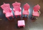 Barbie 4 stoelen en 1 voetbankje, Comme neuf, Enlèvement, Barbie