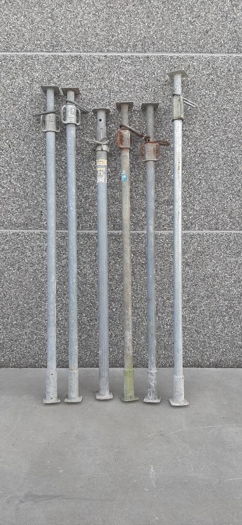 LOT DE 6 ETANCONS LOURDS GALVA GRANDE TAILLE, Doe-het-zelf en Bouw, Metalen, Gebruikt, IJzer, Ophalen
