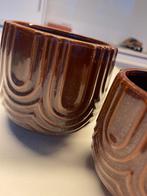 2 mooie burghundy kleur bloempotten, Jardin & Terrasse, Pots de fleurs, Enlèvement, Comme neuf