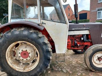 Traktor McCormick International 523 Agromatic shuttle shift beschikbaar voor biedingen