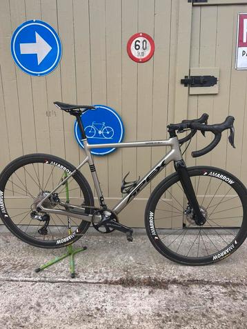 Apex crossfiets- gravelbike  beschikbaar voor biedingen