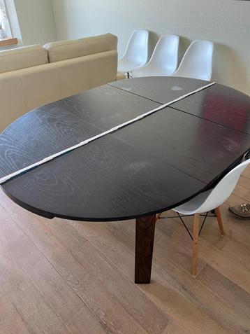 Ronde tafel (uittrekbaar) beschikbaar voor biedingen