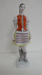 HONGAARS MEISJESBEELDJE, Ophalen of Verzenden