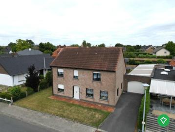 Alleenstaande woning met 5 slaapkamers, tuin en garage/loods beschikbaar voor biedingen