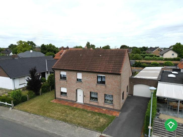 Alleenstaande woning met 5 slaapkamers, tuin en garage/loods, Immo, Huizen en Appartementen te koop, Provincie West-Vlaanderen