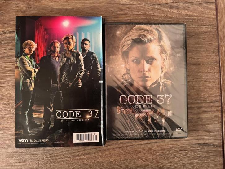 Code 37 - Seizoen 1 t/m 2 + Film, CD & DVD, DVD | TV & Séries télévisées, Enlèvement ou Envoi