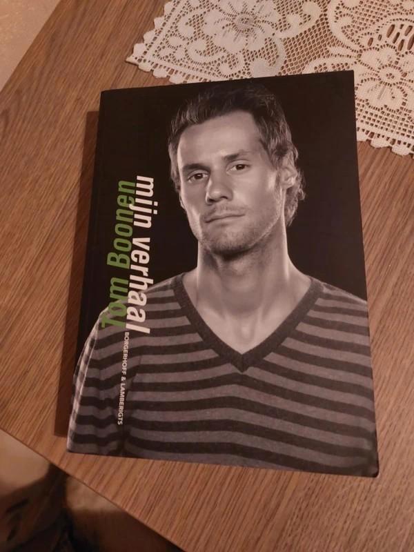 Tom Boonen , Mijn verhaal, Boeken, Sportboeken, Gelezen, Lopen en Fietsen, Ophalen of Verzenden