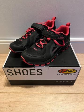 Te koop aangeboden: Northwave MTB/trekkingschoenen maat 42 beschikbaar voor biedingen