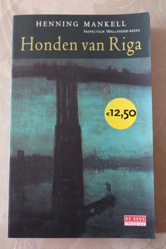 Henning Mankell - Honden van Riga, Boeken, Detectives, Gelezen, Ophalen of Verzenden
