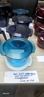 Tupperware microcook en microplus, Huis en Inrichting, Ophalen of Verzenden, Gebruikt, Crème, Bak of Kom