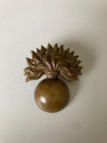 ww2 - Grenadier Guards Regiment muts insigne beschikbaar voor biedingen
