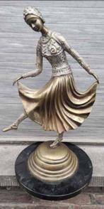 bronze femme art deco, Bronze, Enlèvement ou Envoi