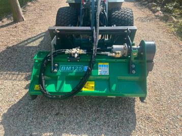 NIEUWE Hydraulische Klepelmaaier BM125 voor Mini Shovel beschikbaar voor biedingen