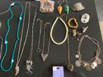 Allerlei juwelen , hals, ringen ,horloges . Oorringen, Ophalen, Zo goed als nieuw