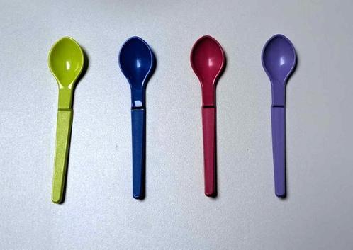 Tupperware™ Lepel « Z » Dessert - Baby - x 4, Huis en Inrichting, Keuken | Tupperware, Nieuw, Overige typen, Blauw, Groen, Paars