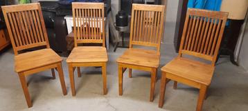 4 strakke teaken stoelen voor binnen/buiten beschikbaar voor biedingen