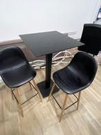 2 Barkrukken + 1 Bartafel, Huis en Inrichting, Ophalen, Zo goed als nieuw, Hout