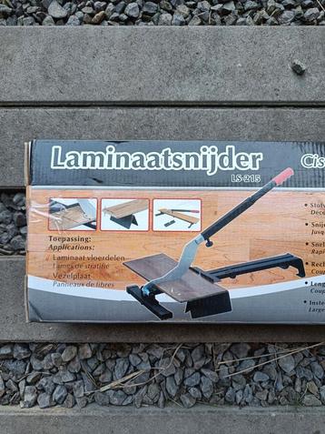 laminaatsnijder beschikbaar voor biedingen