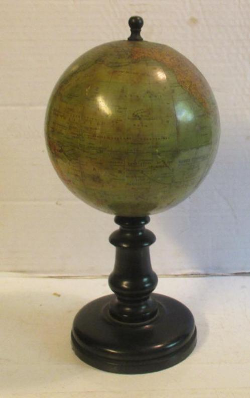 antiek heel kleine wereldbol globe Delagrave, Antiek en Kunst, Curiosa en Brocante, Verzenden