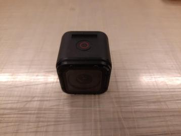GoPro Cube + accessoires beschikbaar voor biedingen