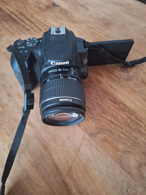 Canon EOS 250D Reflexcamera + 18-55mm + Accessoires, Audio, Tv en Foto, Fotocamera's Digitaal, Zo goed als nieuw, Spiegelreflex