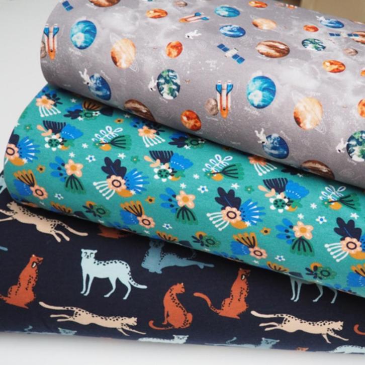 Promo! 3333)145x50cm katoenen french terry / jogging groen, Hobby en Vrije tijd, Stoffen en Lappen, Nieuw, Katoen, 120 cm of meer