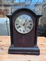 Antieke klok met houten omkasting, Antiek en Kunst, Ophalen