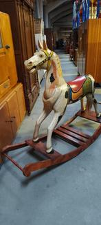 Retro.vintage schommelpaard, Ophalen