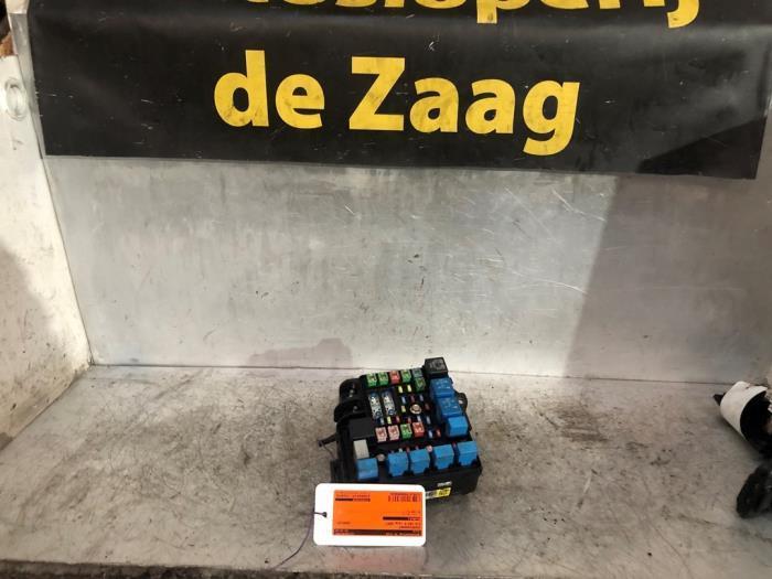 Zekeringkast van een Kia Ceed, Auto-onderdelen, Elektronica en Kabels, Kia, Gebruikt, 3 maanden garantie, Ophalen of Verzenden