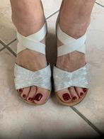 Sandalen Rieker 39 beige met elastiek, heel gemakkelijk, Ophalen of Verzenden