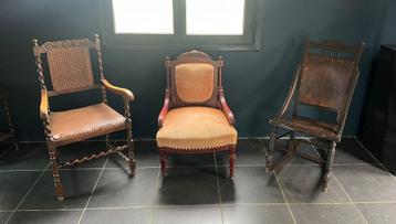 3 Antieke stoelen beschikbaar voor biedingen